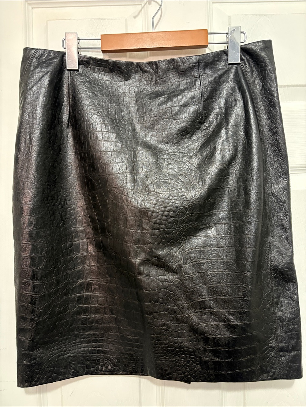 NWT Anne Klein Black Embossed Croc 100% Genuine Leather Mini Skirt